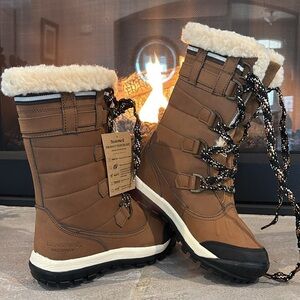 Bearpaw Desdemona NeverWet,wool blend lining,sheepskin footbed,EVA midsole boots